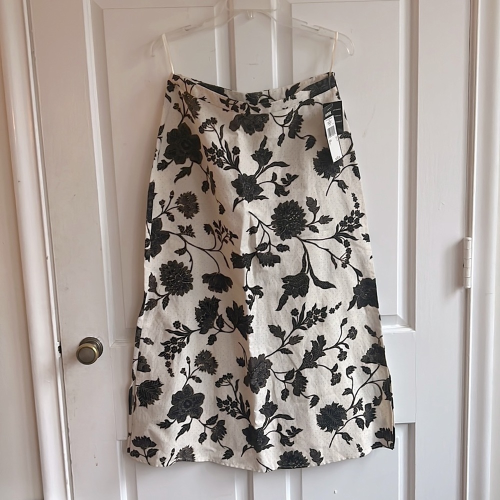 Kasper straight silk linen skirt size 8 (us)